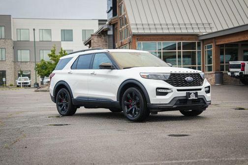 Star White 2022 Ford Explorer ST