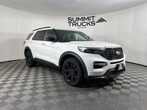 Star White 2022 Ford Explorer ST