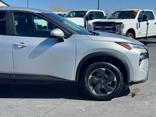 Brilliant Silver Metallic 2024 Nissan Rogue SV