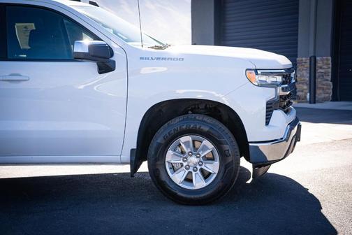 Summit White 2023 Chevrolet Silverado 1500 LT