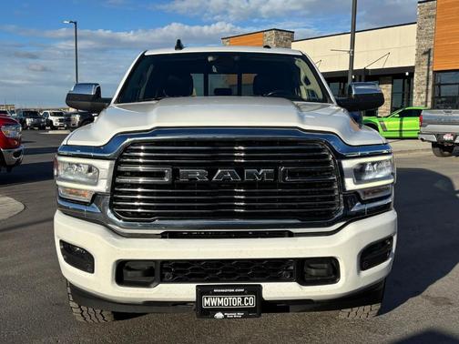 Bright White Clearcoat 2022 RAM 2500 Laramie