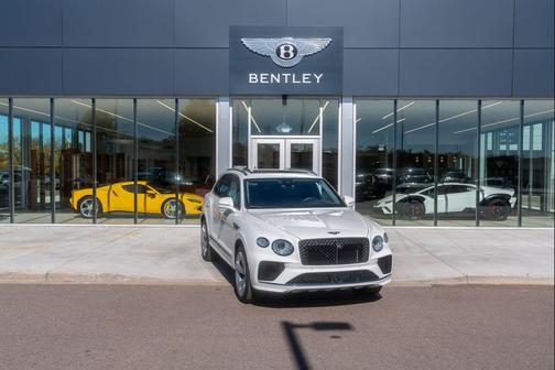 2025 Bentley Bentayga V8