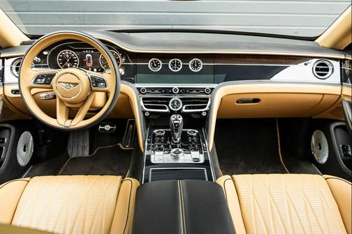 Spectre 2021 Bentley Flying Spur W12