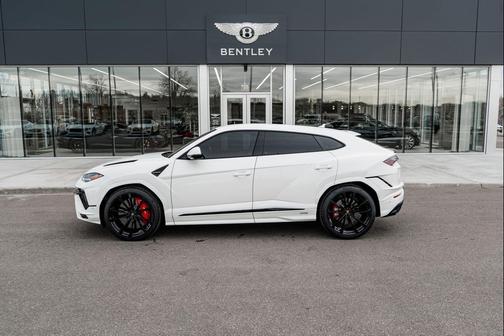 2024 Lamborghini Urus S