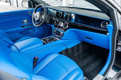 2025 Rolls-Royce Spectre Base