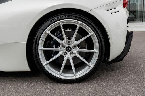 2021 Ferrari SF90 Stradale Base