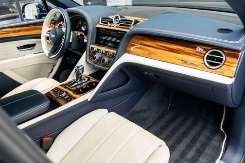 Peacock Metallic 2024 Bentley Bentayga Azure
