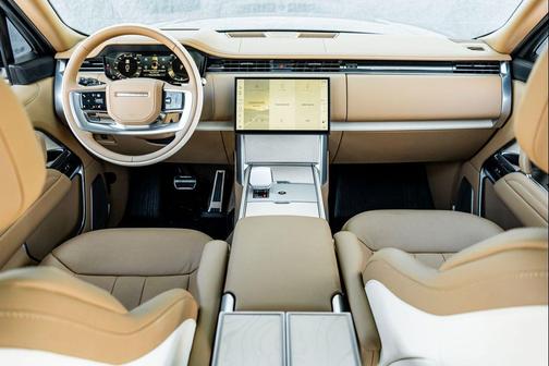 2025 Land Rover Range Rover P615 SV