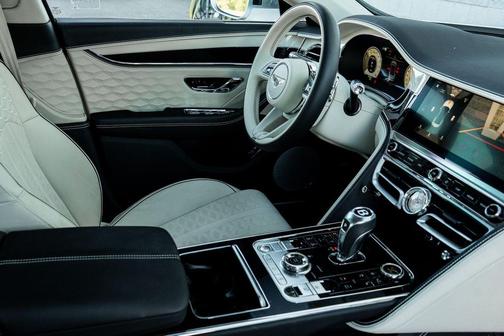 2025 Bentley Flying Spur Speed