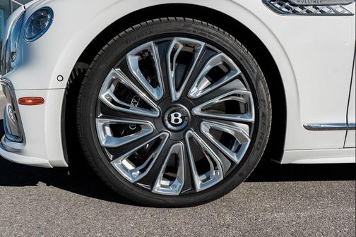 2025 Bentley Flying Spur Speed