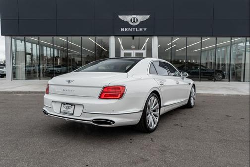 2026 Bentley Flying Spur 