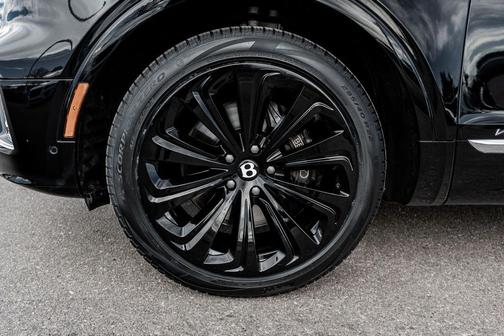 2022 Bentley Bentayga V8