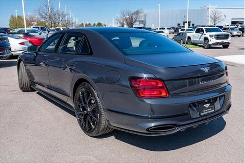 2025 Bentley Flying Spur Speed