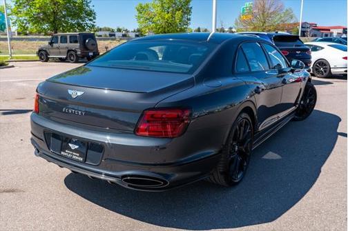 2025 Bentley Flying Spur Speed
