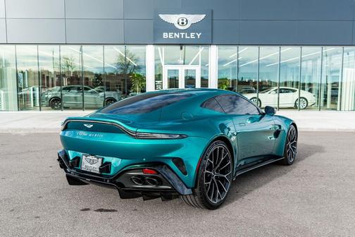 2025 Aston Martin Vantage 