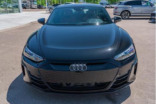 2022 Audi e-tron GT Premium Plus