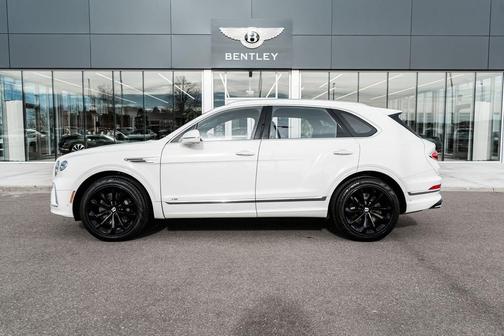 2022 Bentley Bentayga V8