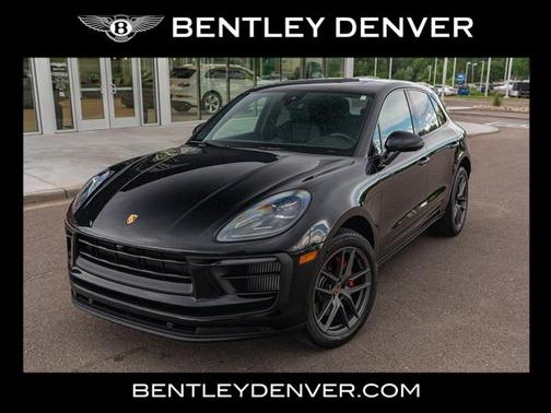 2022 Porsche Macan Base