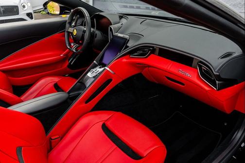 2024 Ferrari Roma Base