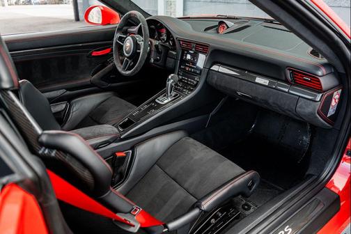 2018 Porsche 911 GT2 RS