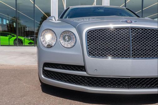 2018 Bentley Flying Spur V8
