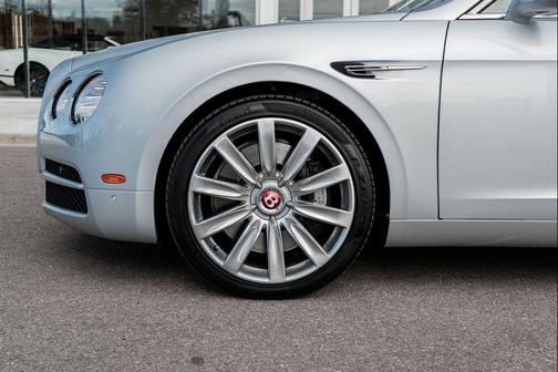 2018 Bentley Flying Spur V8