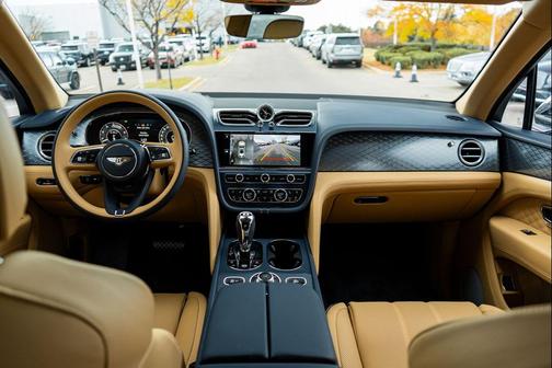 2025 Bentley Bentayga V8