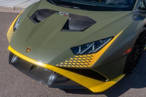 2023 Lamborghini Huracan STO Coupe
