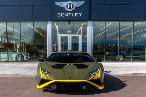2023 Lamborghini Huracan STO Coupe