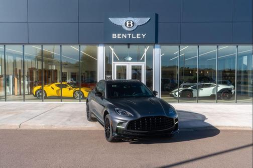 2023 Aston Martin DBX 707