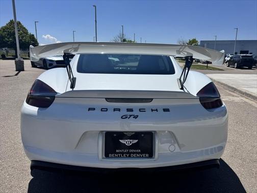 2016 Porsche Cayman GT4