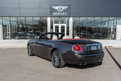 2017 Rolls-Royce Dawn 