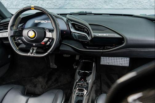 2021 Ferrari SF90 Stradale 