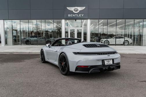 2025 Porsche 911 Carrera GTS