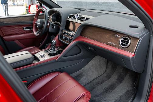 2024 Bentley Bentayga Azure