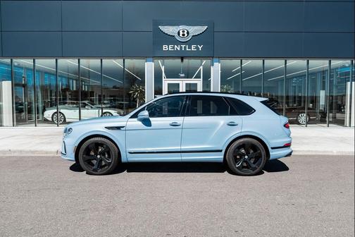 2022 Bentley Bentayga V8