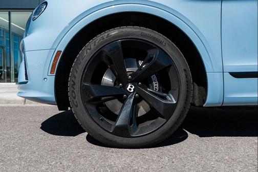 2022 Bentley Bentayga V8