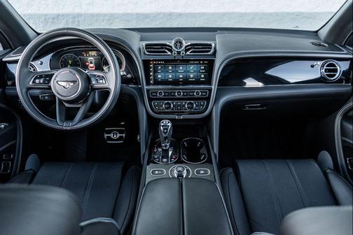 2022 Bentley Bentayga V8