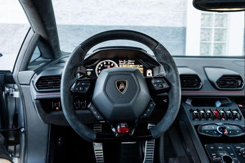 2017 Lamborghini Huracan LP610-4