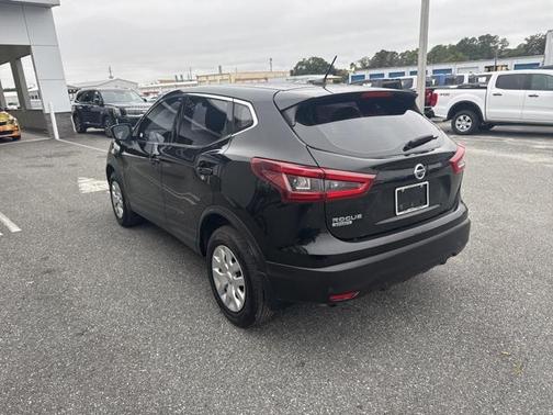 2020 Nissan Rogue Sport S