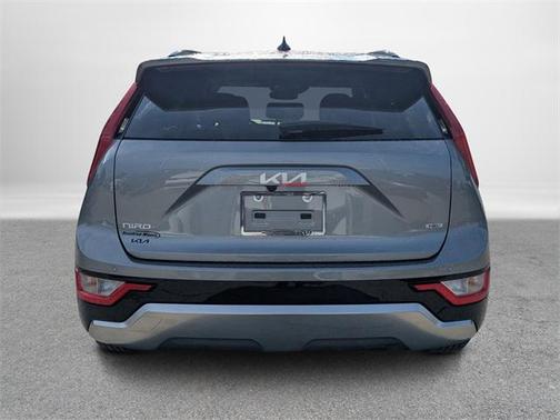 2025 Kia Niro SX