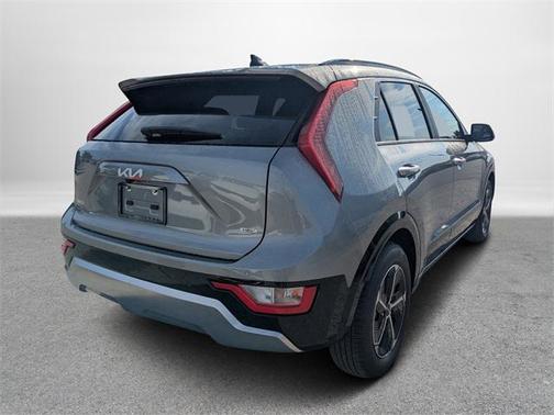 2025 Kia Niro SX