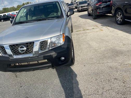 Brilliant Silver Metallic 2019 Nissan Frontier SV