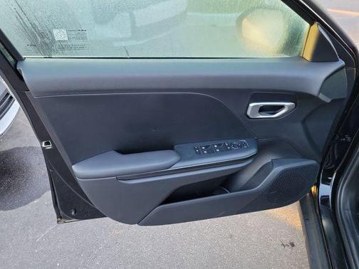 Aurora Black Pearl 2026 Kia K4 LXS