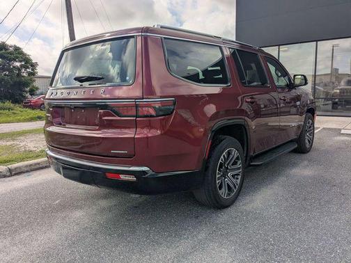 Velvet Red Pearlcoat 2024 Jeep Wagoneer Series II 4x2