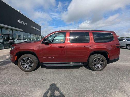 Velvet Red Pearlcoat 2024 Jeep Wagoneer Series II 4x2