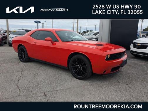 2018 Dodge Challenger SXT