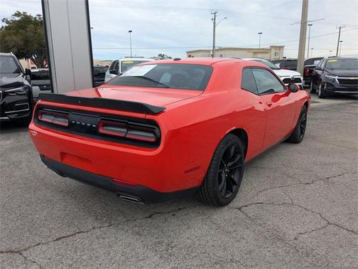 2018 Dodge Challenger SXT