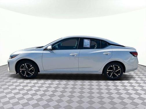 Aspen White Tricoat 2024 Nissan Sentra SV