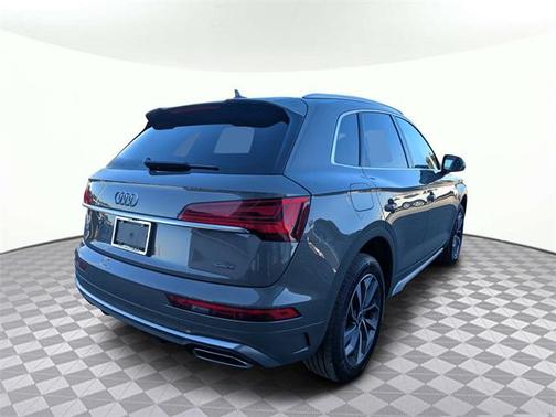 2024 Audi Q5 45 S line Premium Plus